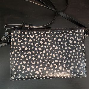 Dagne Dover essential clutch black and cream